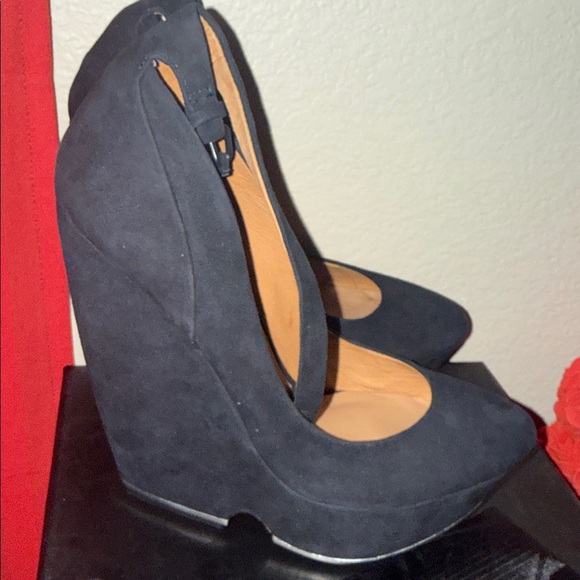 L.A.M.B. Black Suede Wedges - Picture 10 of 12